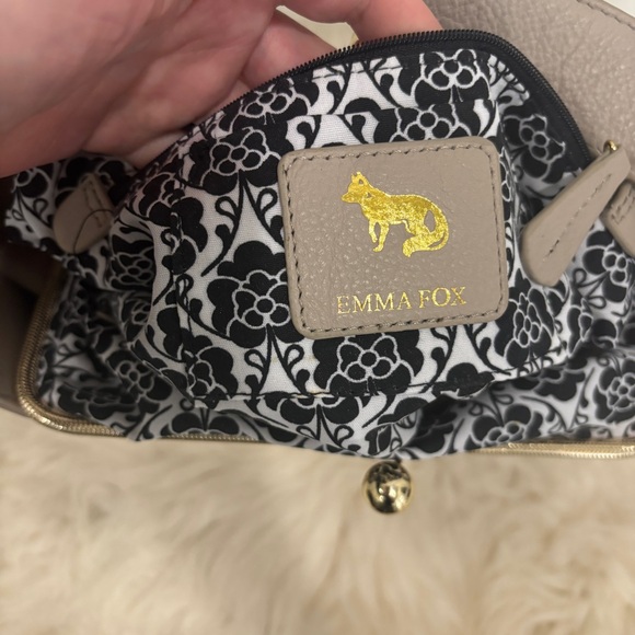 Emma Fox Taupe Leather Shoulder Bag with Gold Accents - Picture 8 of 11